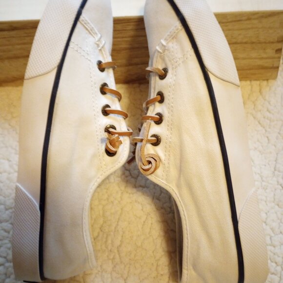 Sperry - Picture 9 of 12